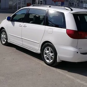 Toyota Sienna 2005