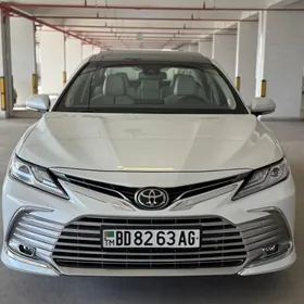 Toyota Camry 2022