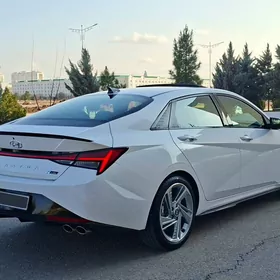 Hyundai Elantra 2023