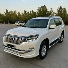 Toyota Land Cruiser Prado 2022
