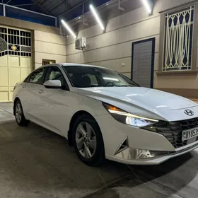 Hyundai Elantra 2021