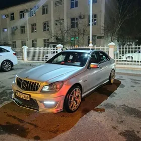 Mercedes-Benz C350 2012