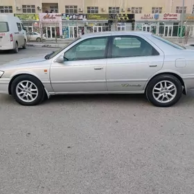 Toyota Camry 1999