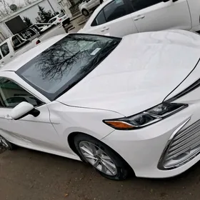 Toyota Camry 2023
