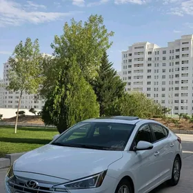 Hyundai Elantra 2019