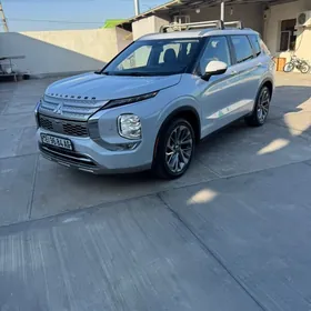 Mitsubishi Outlander 2022