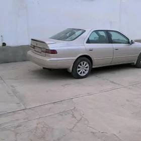Toyota Camry 1999