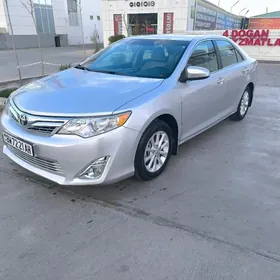 Toyota Camry 2013