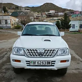 Mitsubishi L200 1998