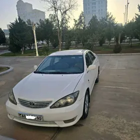 Toyota Camry 2004