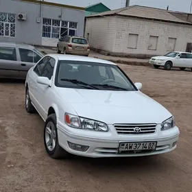 Toyota Camry 1999