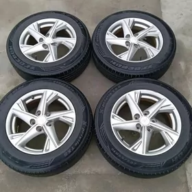 Hyundai Dysga pakryşga 16