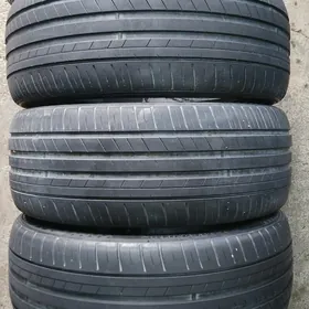 Текер 235 45 18