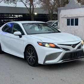 Toyota Camry 2023