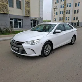 Toyota Camry 2017