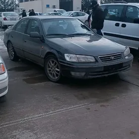 Toyota Camry 2001
