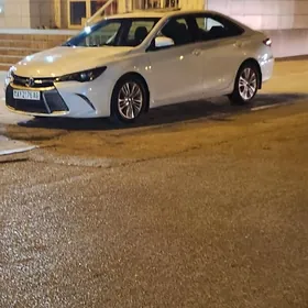 Toyota Camry 2016