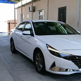 Hyundai Elantra 2021