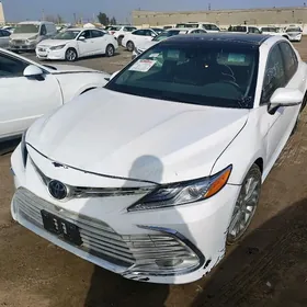 Toyota Camry 2022