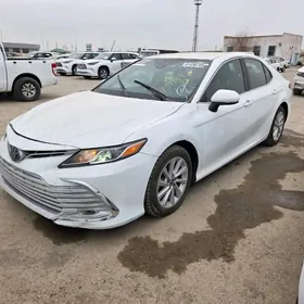 Toyota Camry 2022