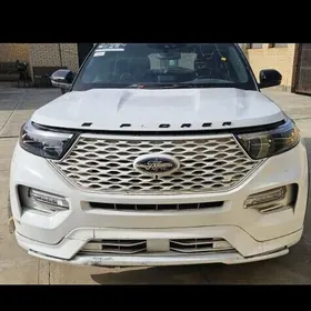Ford Explorer 2022