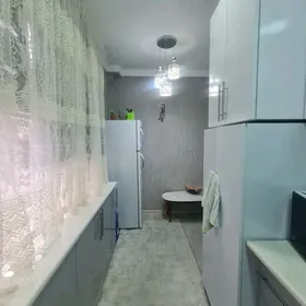 30 мкр 4 ком 3 этаж