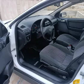 Opel Astra 2003