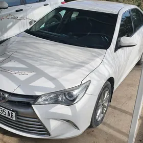 Toyota Camry 2017