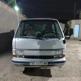 Toyota Hiace 1989