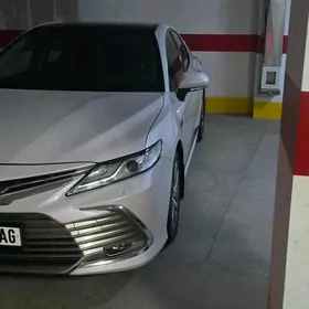 Toyota Camry 2022