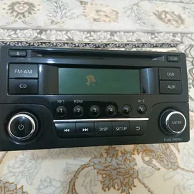 Nissan Sentra magnitafon