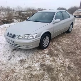 Toyota Camry 2000