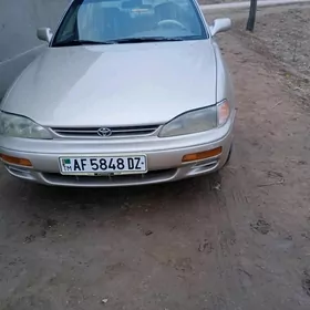 Toyota Camry 1995
