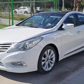 Hyundai Grandeur 2012
