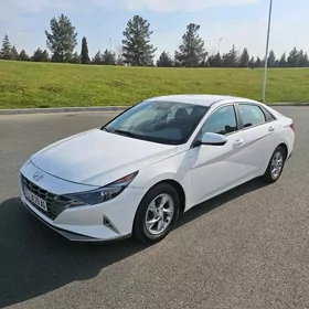 Hyundai Elantra 2021