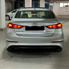 Hyundai Elantra 2017