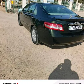 Toyota Camry 2011