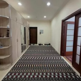 13 tapgyr 12 et 3 kom 205m2