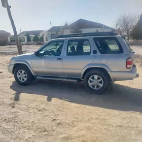 Nissan Pathfinder 2002