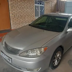 Toyota Camry 2005