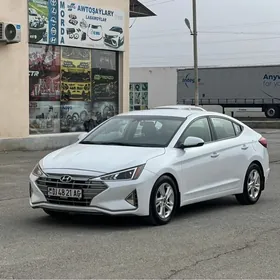 Hyundai Elantra 2020