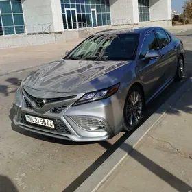 Toyota Camry 2022
