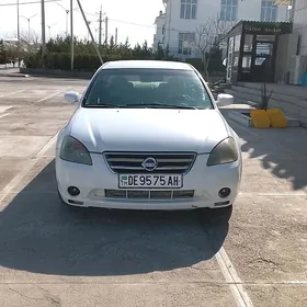 Nissan Altima 2005