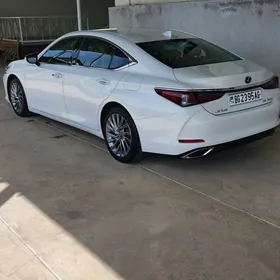 Lexus ES 350 2019
