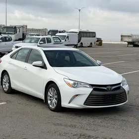 Toyota Camry 2017