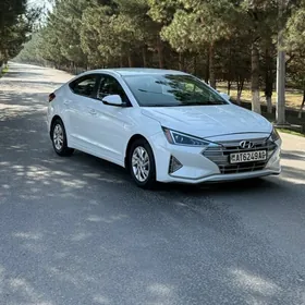 Hyundai Elantra 2020