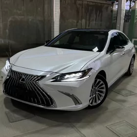 Lexus ES 350 2022