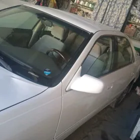 Toyota Camry 1998