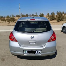 Nissan Tiida 2006