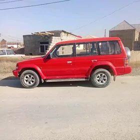 Mitsubishi Pajero 1994